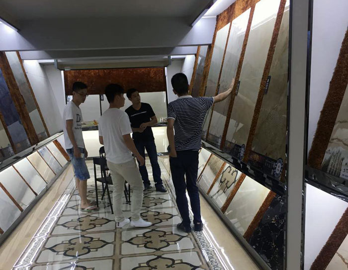 秋葵APP下载陶瓷砖 揭阳榕城300方专卖店盛装开业，感受全新的视觉盛宴